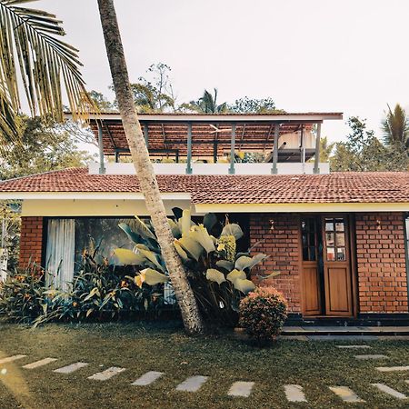 Bamboonest Riverside Villa Kochi Exterior foto